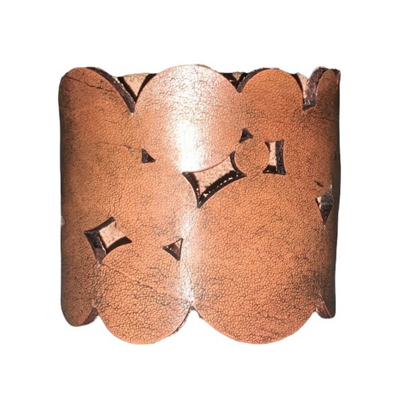 Leather cuff - Picture 2 of 3